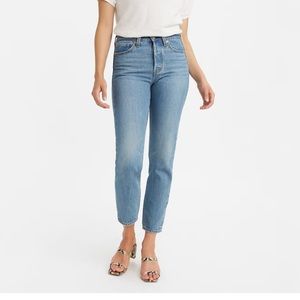 Levi’s Wedgie Icon Ankle fit 24x28 Jeans Athens Pushed denim